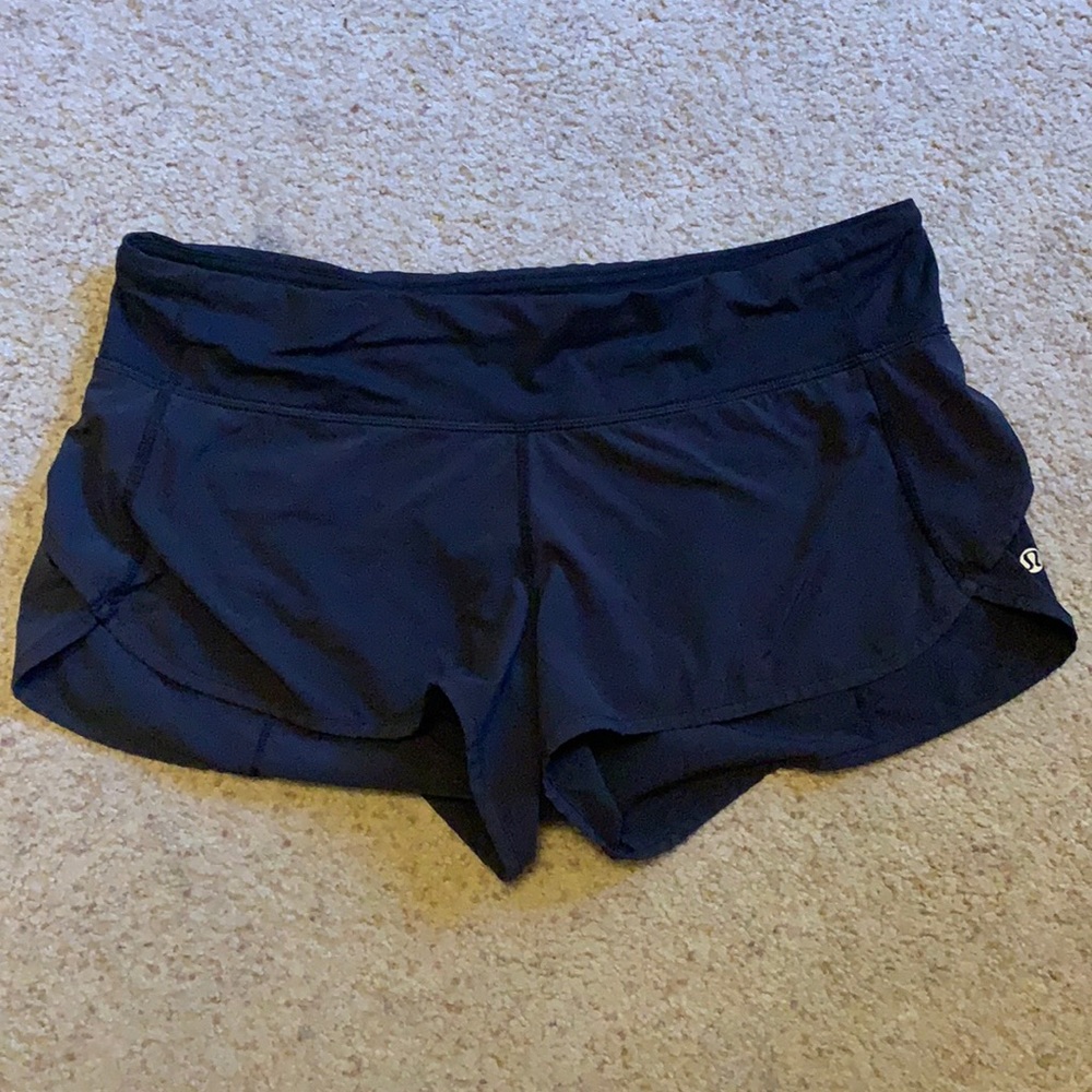 Black lulu shorts. 2.5 inseam